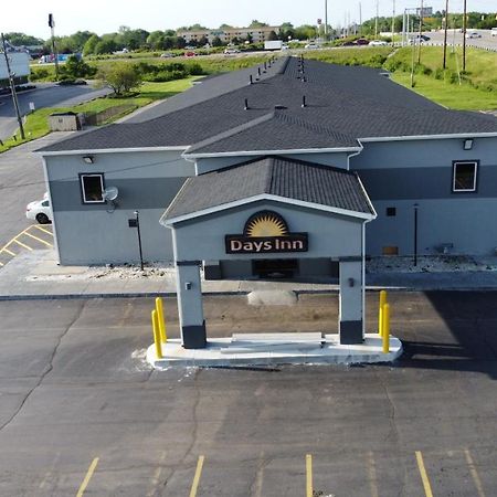 Days Inn By Wyndham Indianapolis East Post Road Екстериор снимка