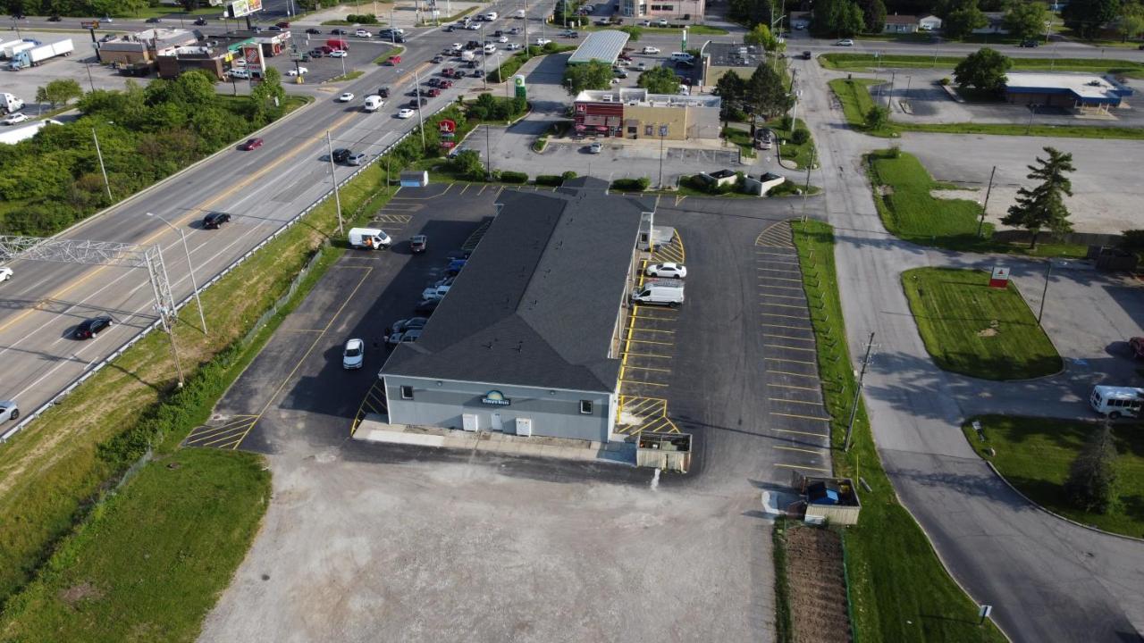 Days Inn By Wyndham Indianapolis East Post Road Екстериор снимка